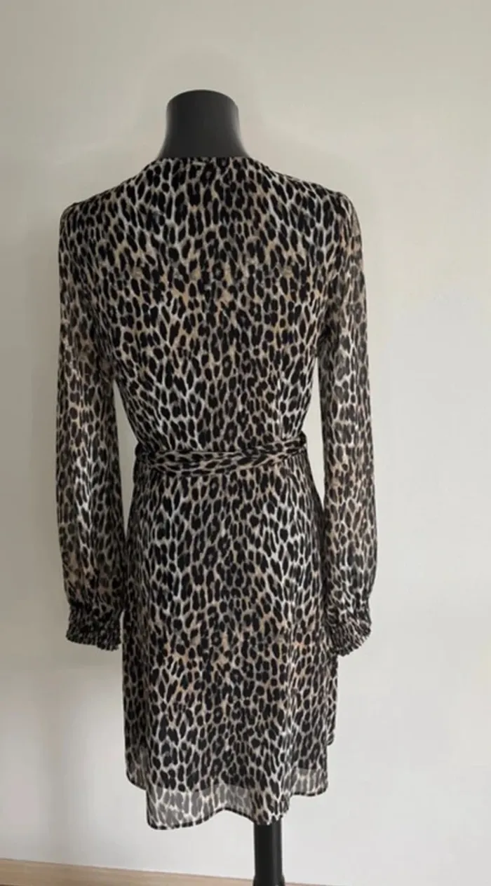 Robe portefeuille IKKS femme – motif léopard – T.36 - photo numéro 2