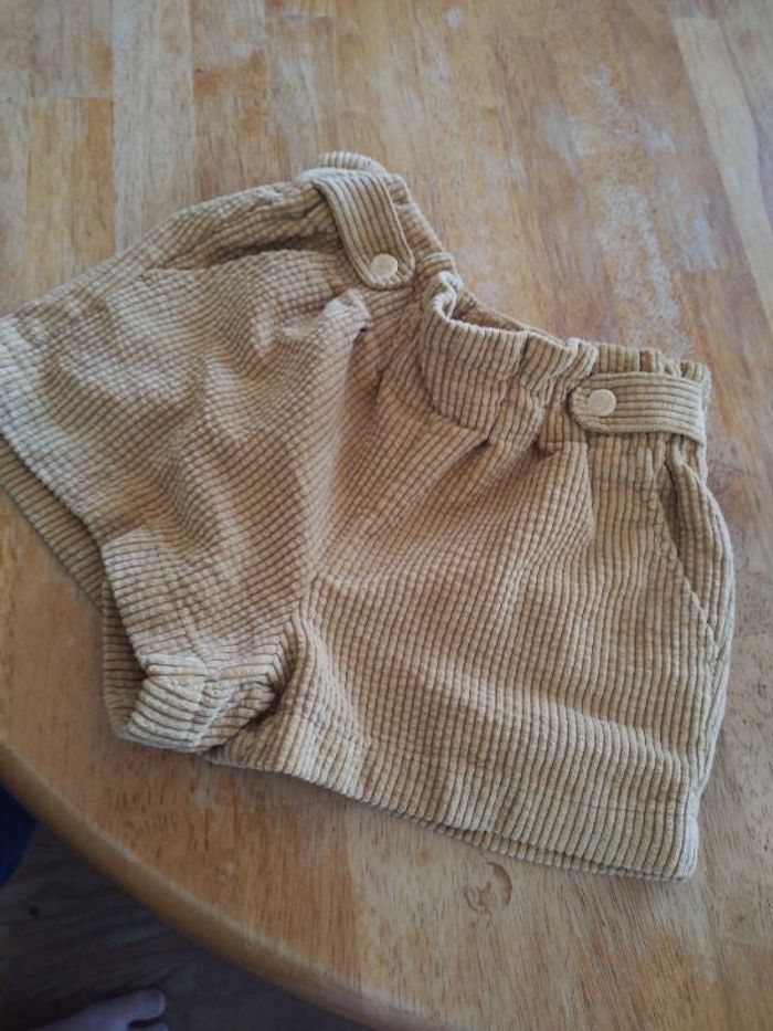 Short  8 ans