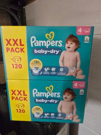 2 cartons pampers XXL taille 4 240 couches