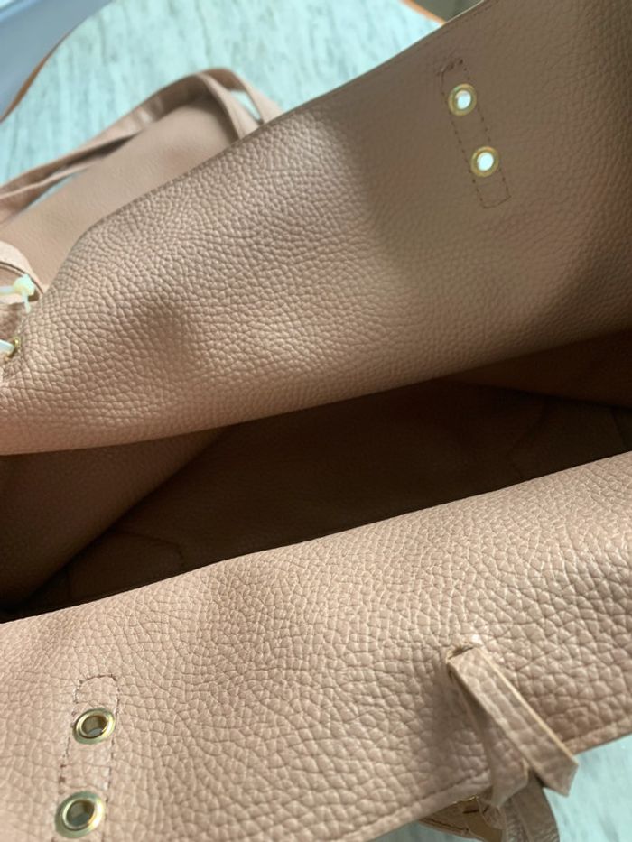 Cabas et sa pochette assortie simili cuir très sympa deux sac en un - photo numéro 7