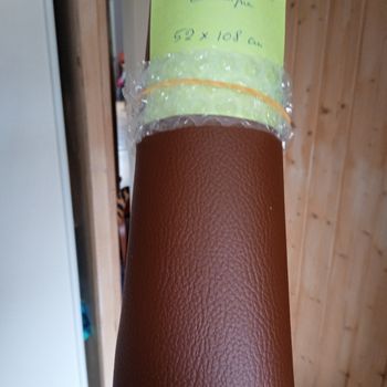 Coupon similicuir couleur chocolat 