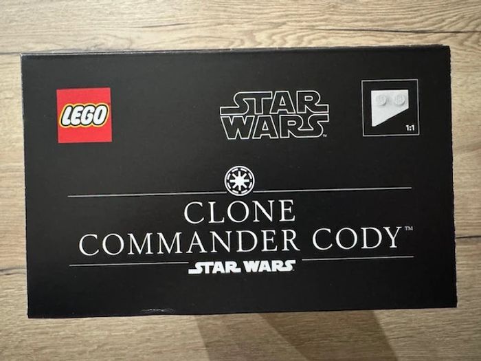 LEGO 75350 : Le casque du Commandant clone Cody - photo numéro 5