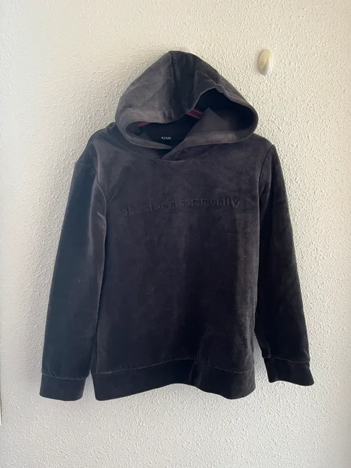 Sweat à capuche tout doux taille 8 ans 💫 - photo numéro 1