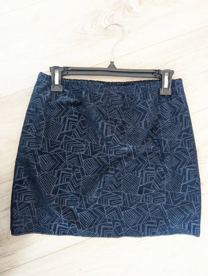 Jupe courte bleu marine motif géométrique taille 36 élastique - photo numéro 2