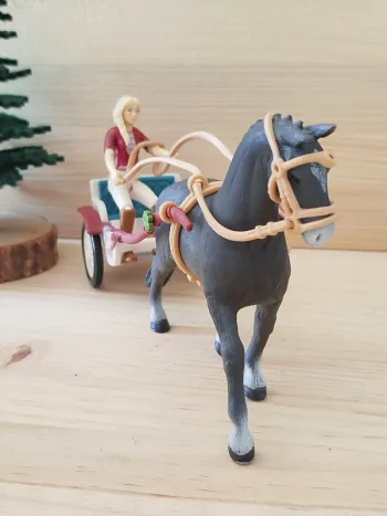 Schleich cavalière sa jument et la calèche