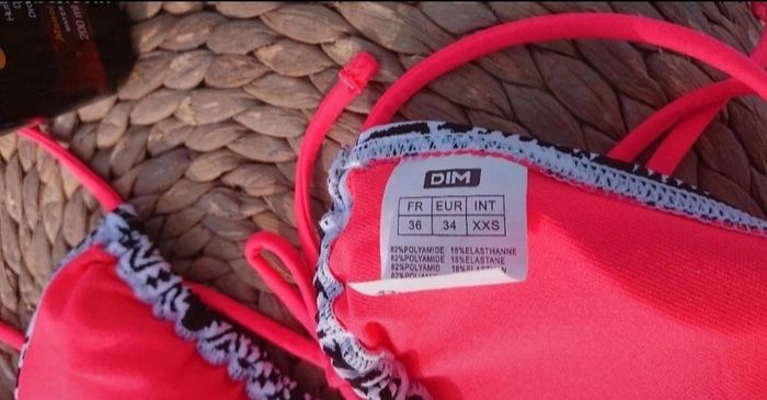 Haut de maillot 👙 DIM graphique - photo numéro 3