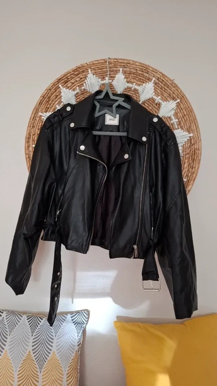 Blouson noir