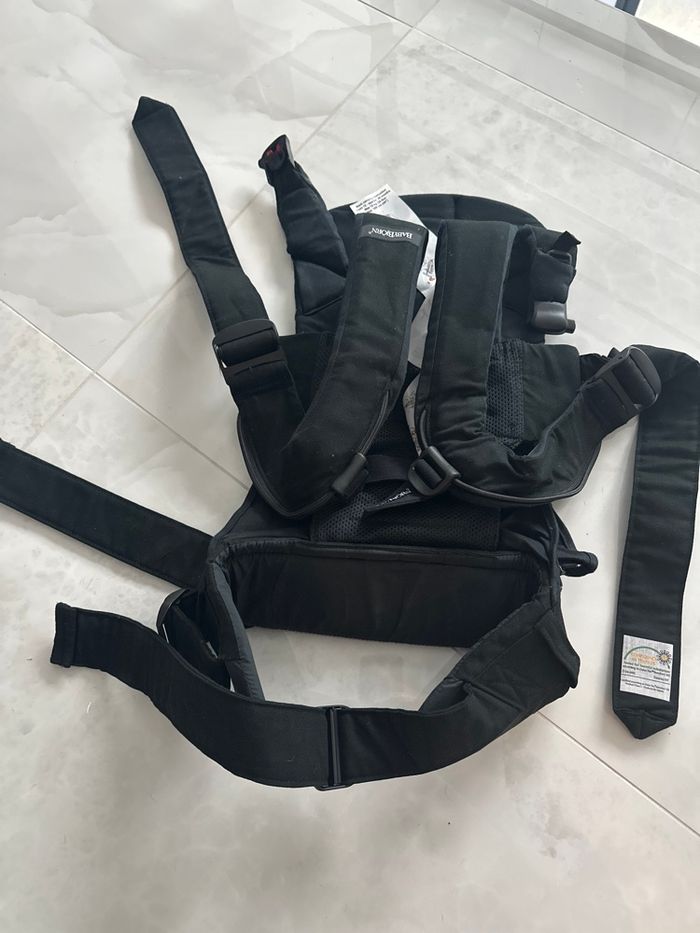 À vendre porte bébé babybjorn - photo numéro 2