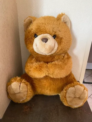Ours en peluche marron