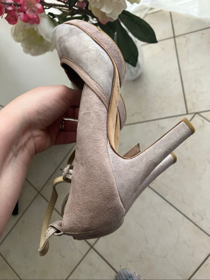Très belle paire d’escarpins irisées Repetto T.39,5 - photo numéro 3