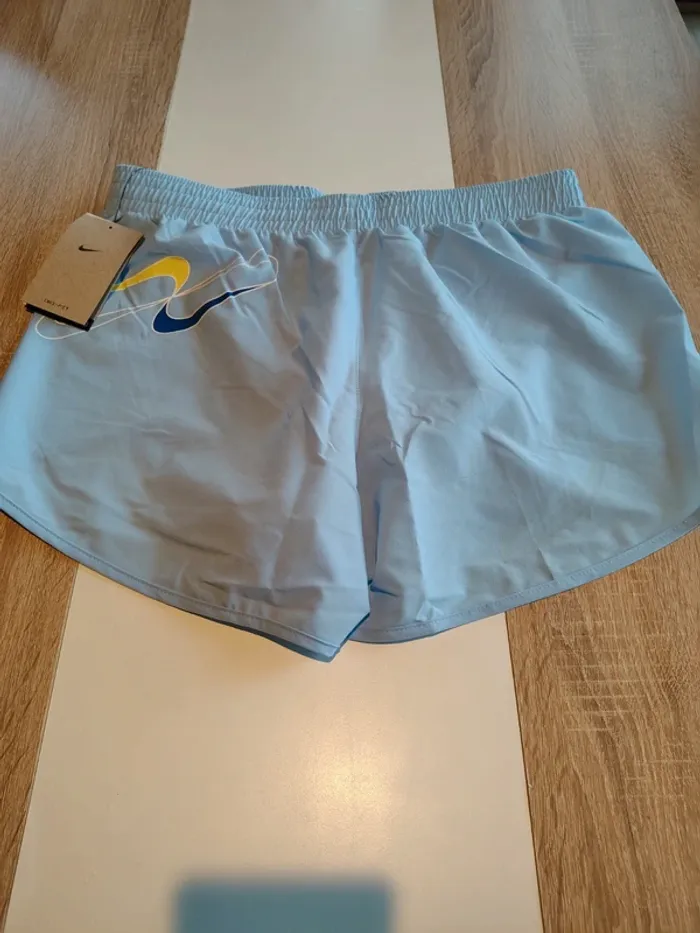 Short Running Nike Dri-Fit Race W - photo numéro 2