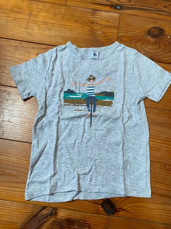 T-shirt manche courte petit bateau en 8 ans