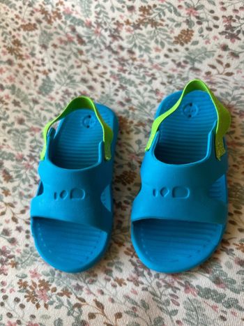 Tongs de piscine Nabaji