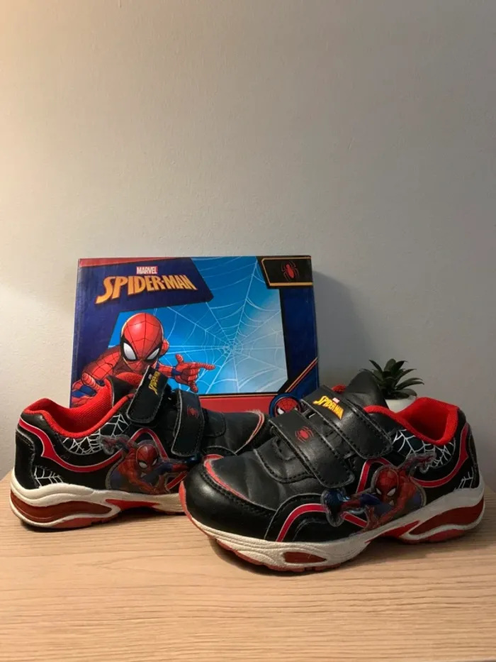 Chaussure d’enfant taille 31