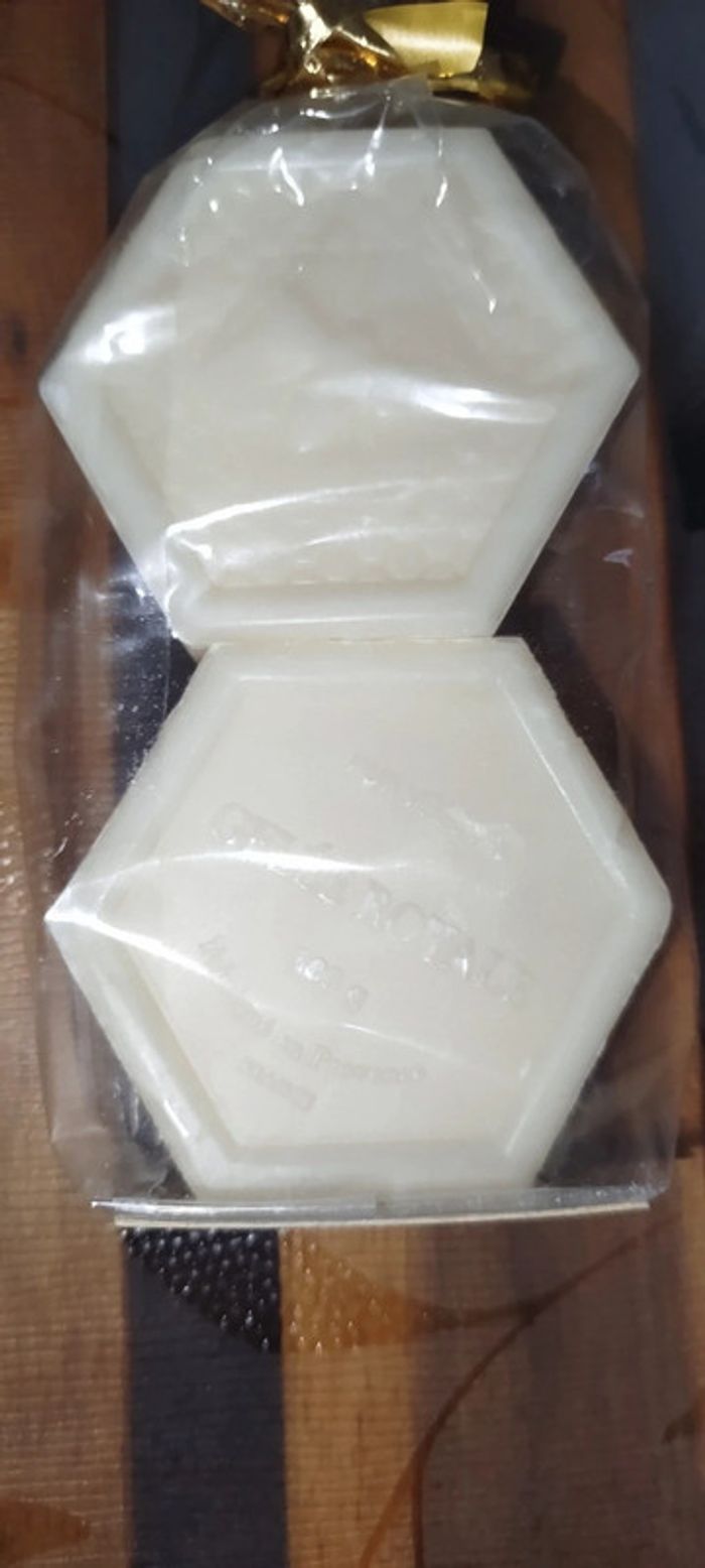 Savon gelée royal neuf - photo numéro 3