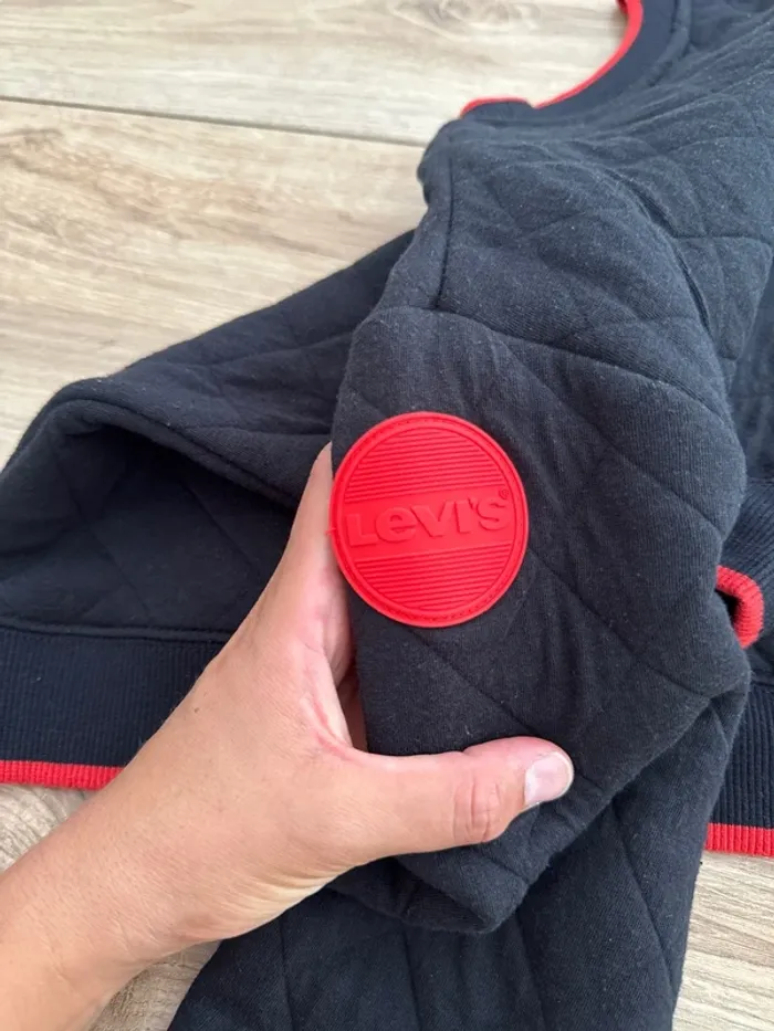 Sweat levis - photo numéro 11