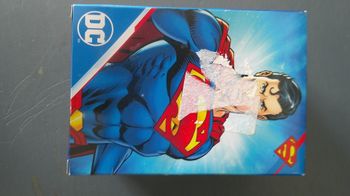Figurine SUPERMAN  avec éclairage LED (PRODUIT NEUF)
