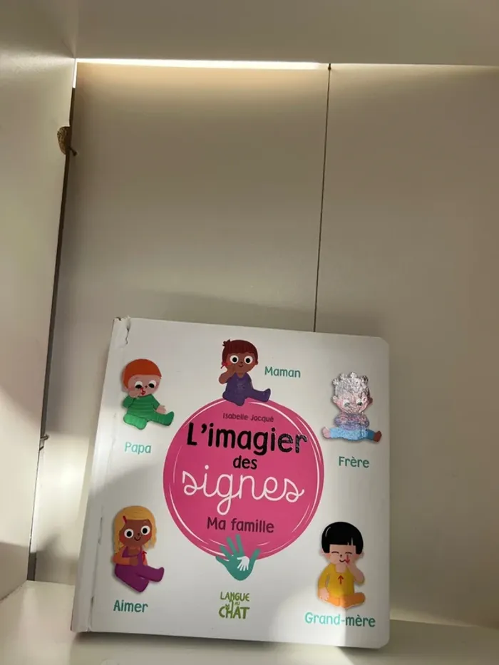 L’imagier des signes – Ma famille | Apprendre la LSF dès le plus jeune âge - photo numéro 2