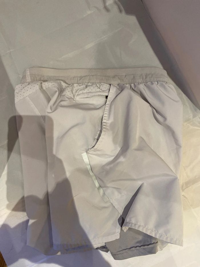 Short nike S - photo numéro 5