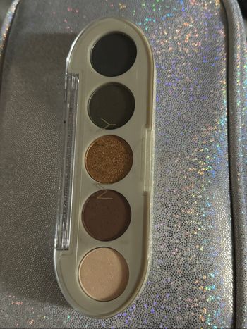 Palette maquillage tons froids