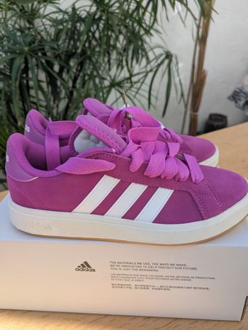 Jolie basket Adidas idée cadeau pour Noël