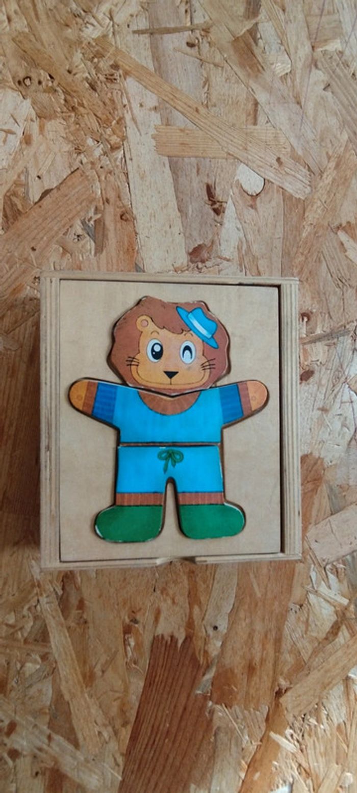 Puzzle Lion à habiller bois