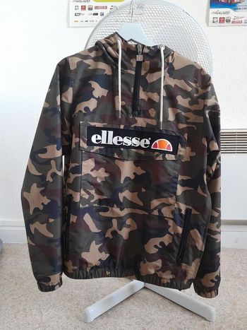 Coupe Vent treillis ELLESSE  .Taille S