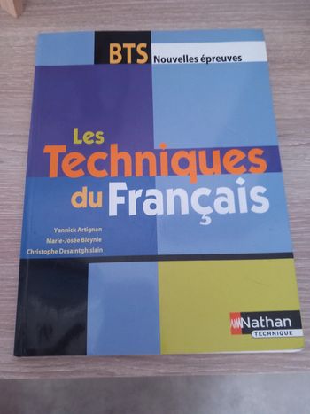 Livre Les Techniques du Francais