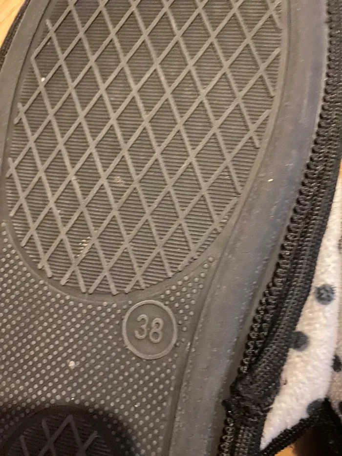 Chaussons T38 - photo numéro 4