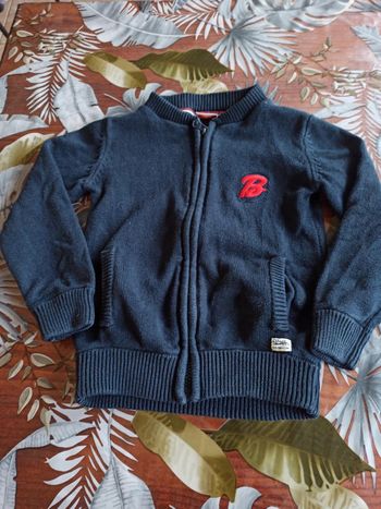 Gilet à zip tao 6 ans