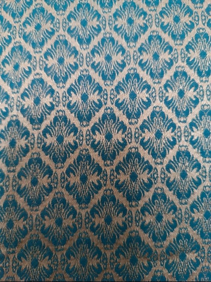Veste bleu et dorée - photo numéro 3