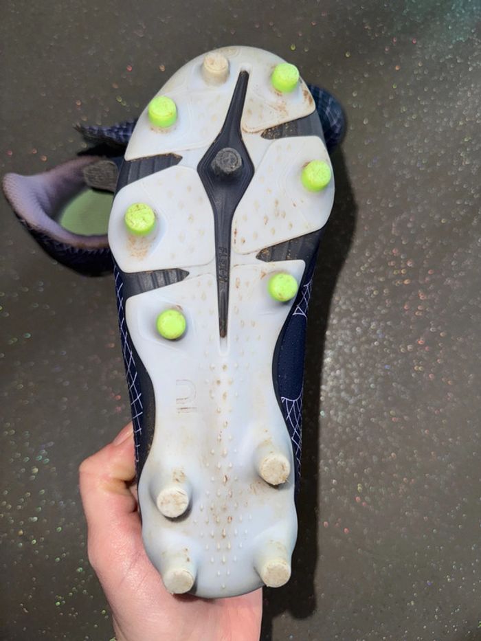 Paire de crampons taille 30 - photo numéro 5