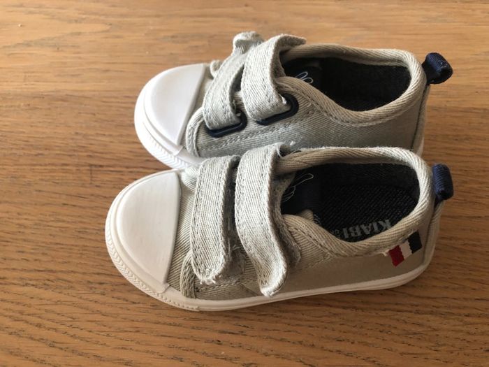 Baskets - taille 21 - photo numéro 2