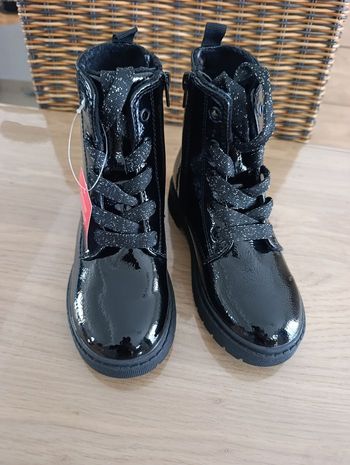 Bottines vernis T30