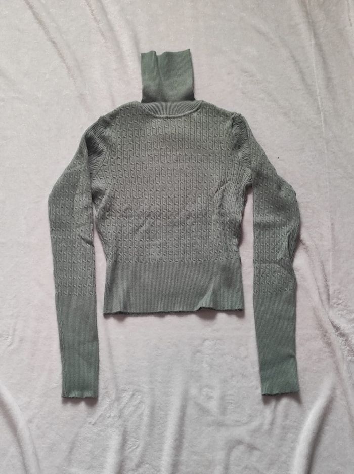 Pull court à col rouler taille XS - photo numéro 2