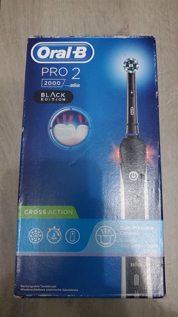 Brosse à Dents Électrique Oral B Pro 2.