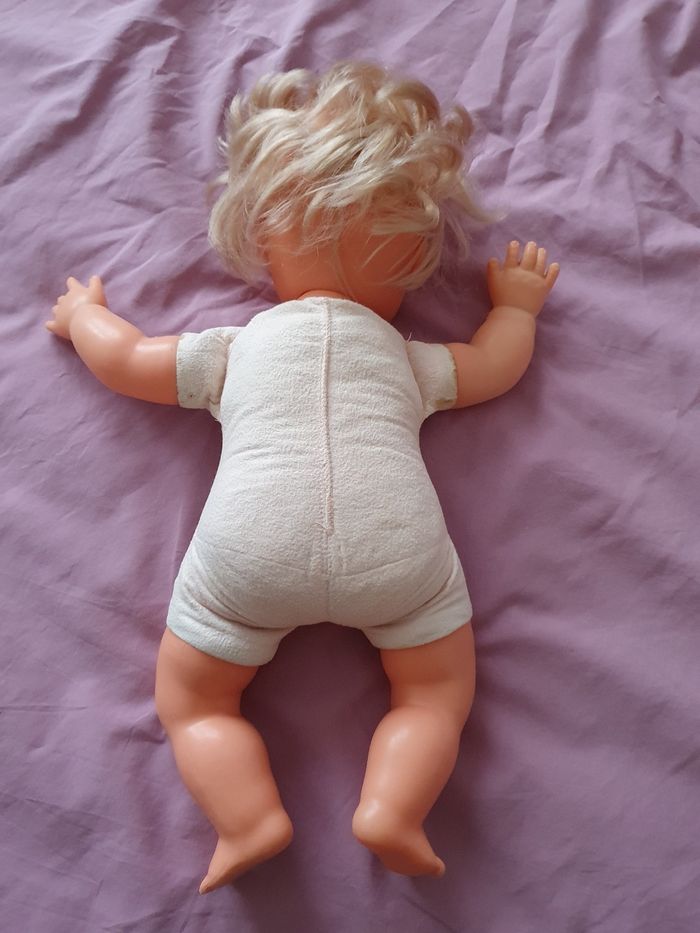 Poupée blonde années 70 yeux bleus - photo numéro 3