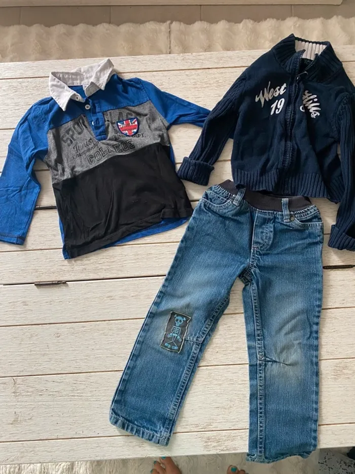 Ensemble Bebe garçon 3 ans pantalon jean , polo et gilet