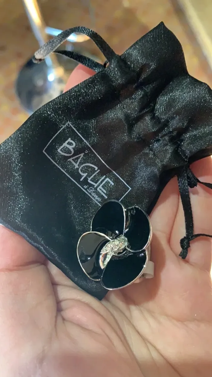 Bague avec son pochon - photo numéro 5