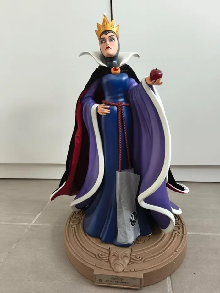 Figurine La Méchante Reine - Disney Mastercraft