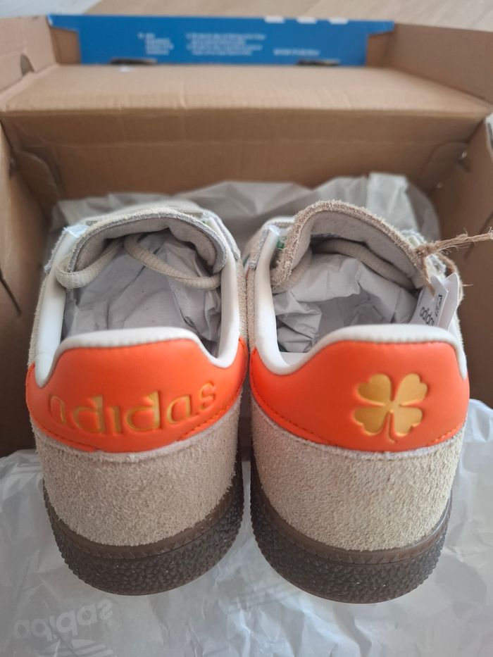 Basket Adidas  taille 36 - photo numéro 2