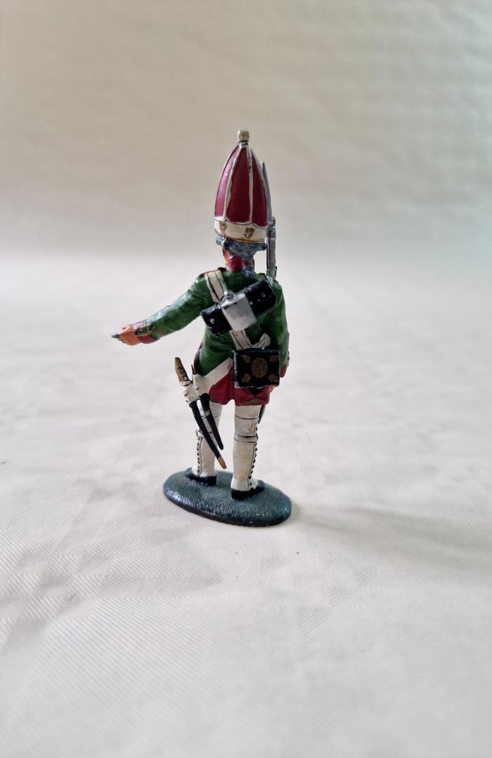 Figurine en plomb,  peinte à la main  , Del prado  , soldat rgt Preobrajenski - photo numéro 2