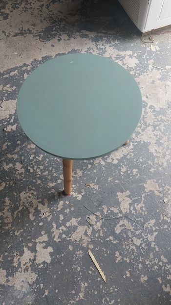 Table diamètre 40 cms