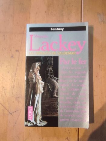 Les hérauts de Valdemar Par le fer Mercedes Lackey Pocket Fantasy 1999