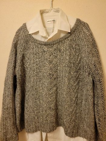 Pull gris tressé
