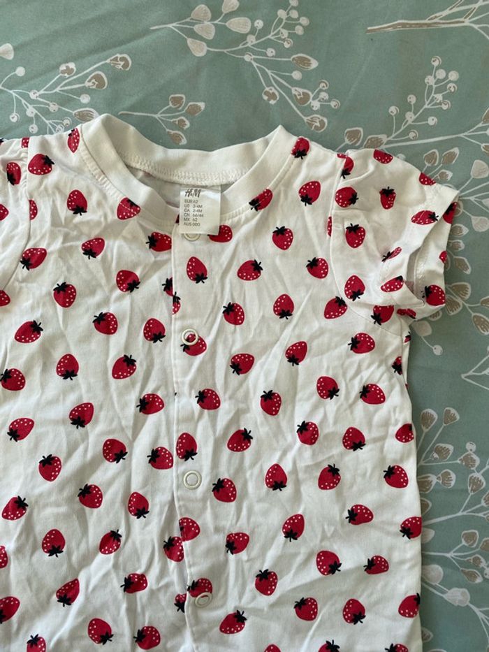 Combinaison taille 2/4 mois h&m - photo numéro 2