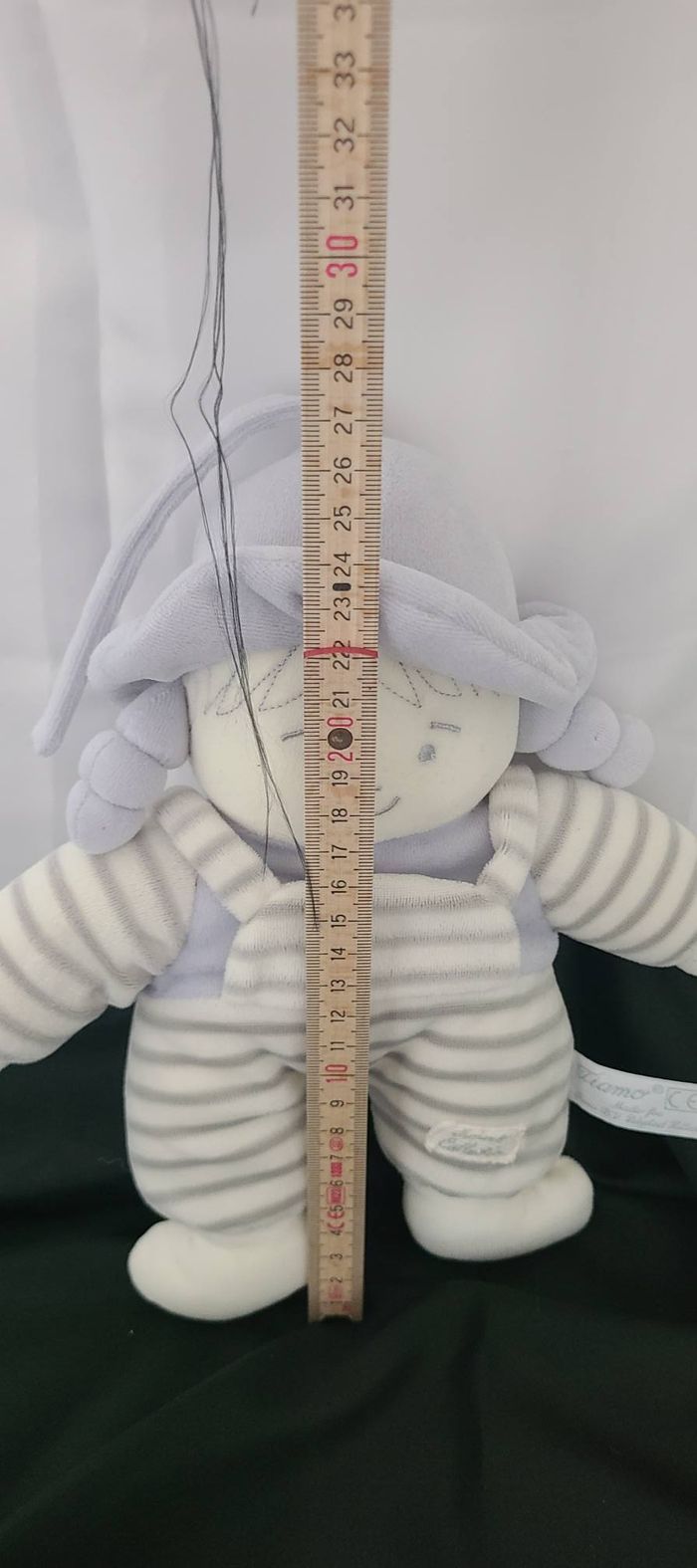 Poupée Tiamo fille peluche 14 cm bleu gris blanc avec chapeau - photo numéro 5