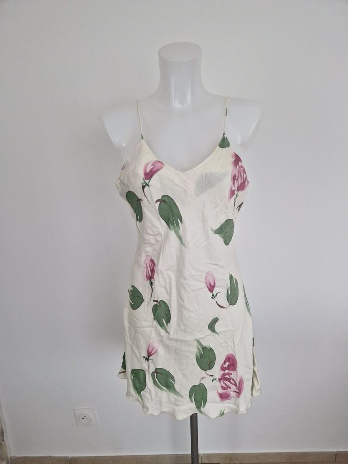 Nuisette blanc cassé motif fleurie