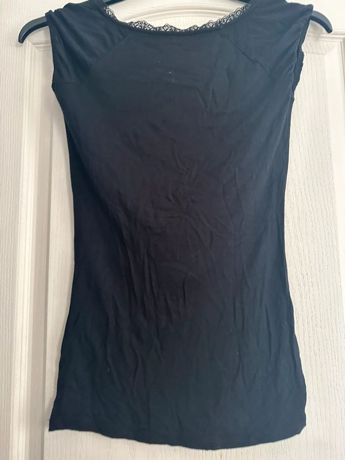 Tee shirt noir - photo numéro 4