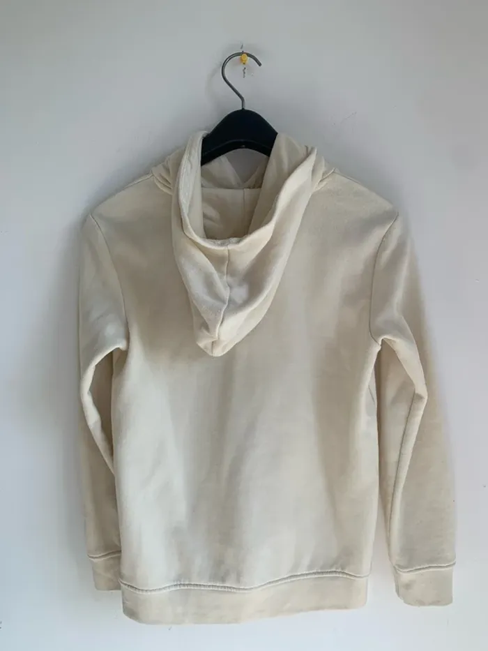 Sweat a capuche - photo numéro 3